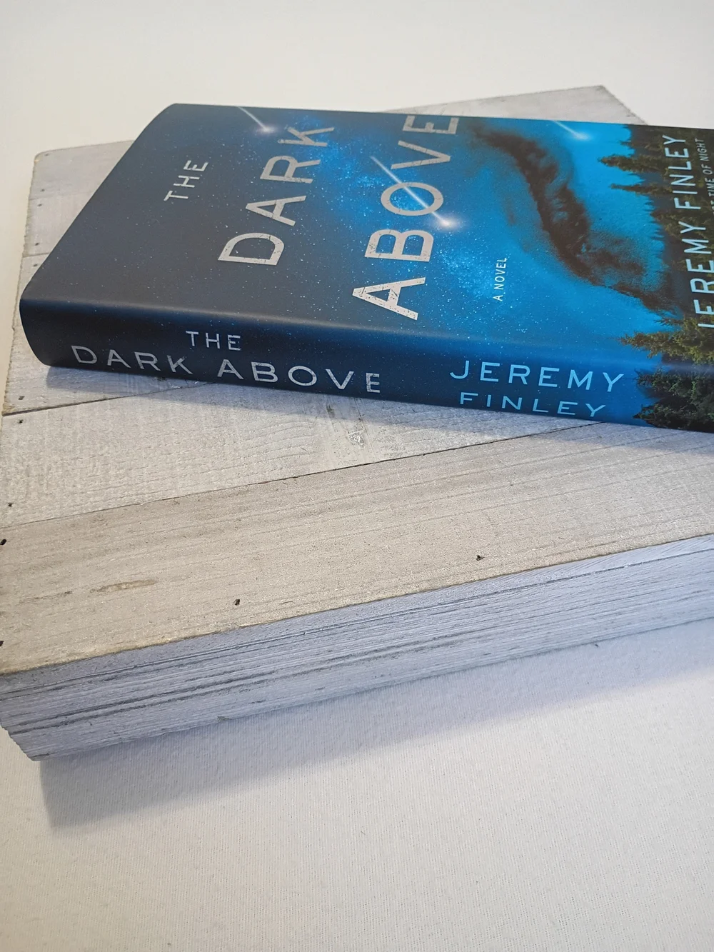 The Dark Above by Jeremy Finley Hardcover Dust Cover 2019 Sci-Fi Thriller Novel